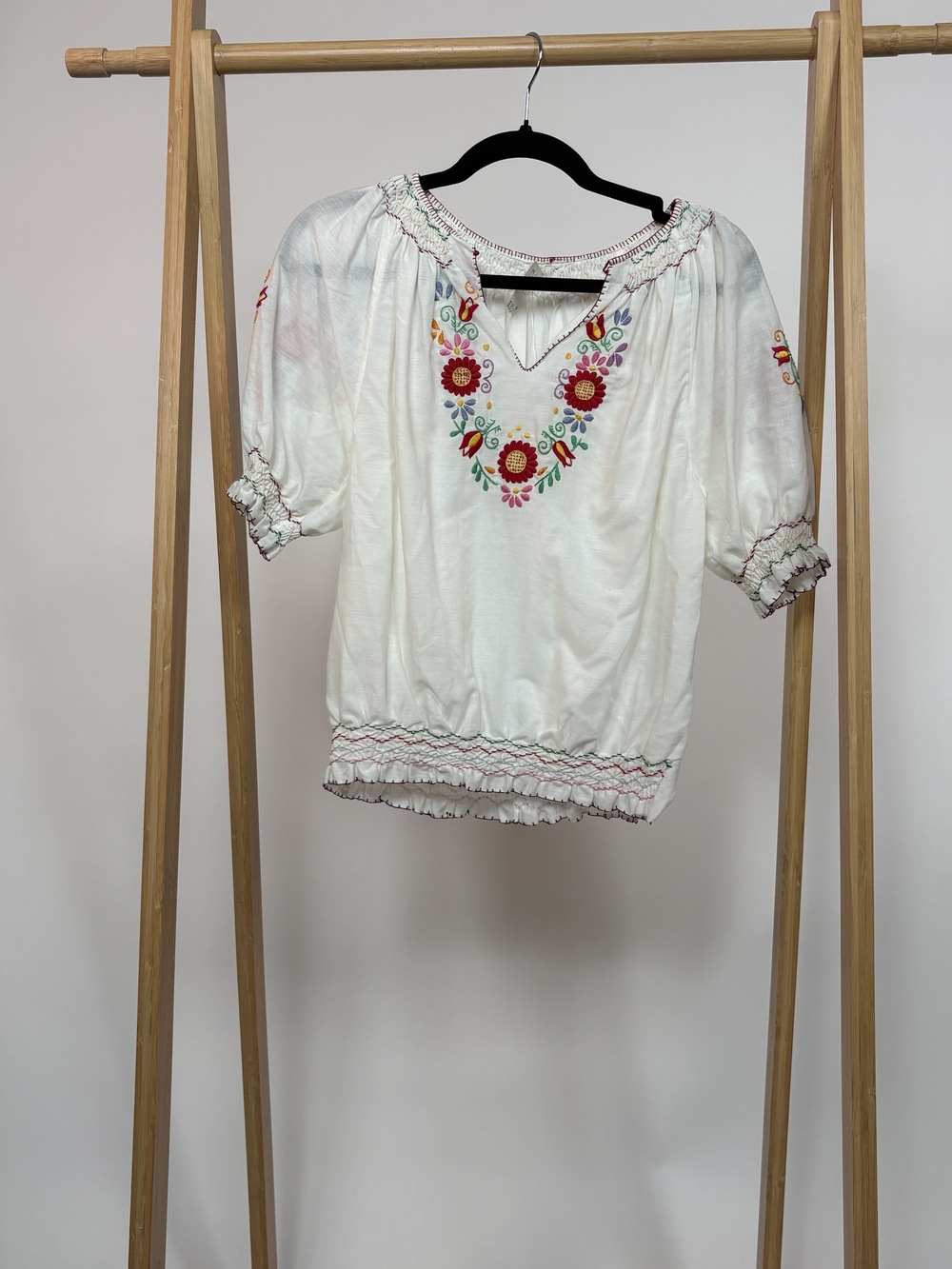 PF-1274 Embroidered White Mexican-Inspired Blouse